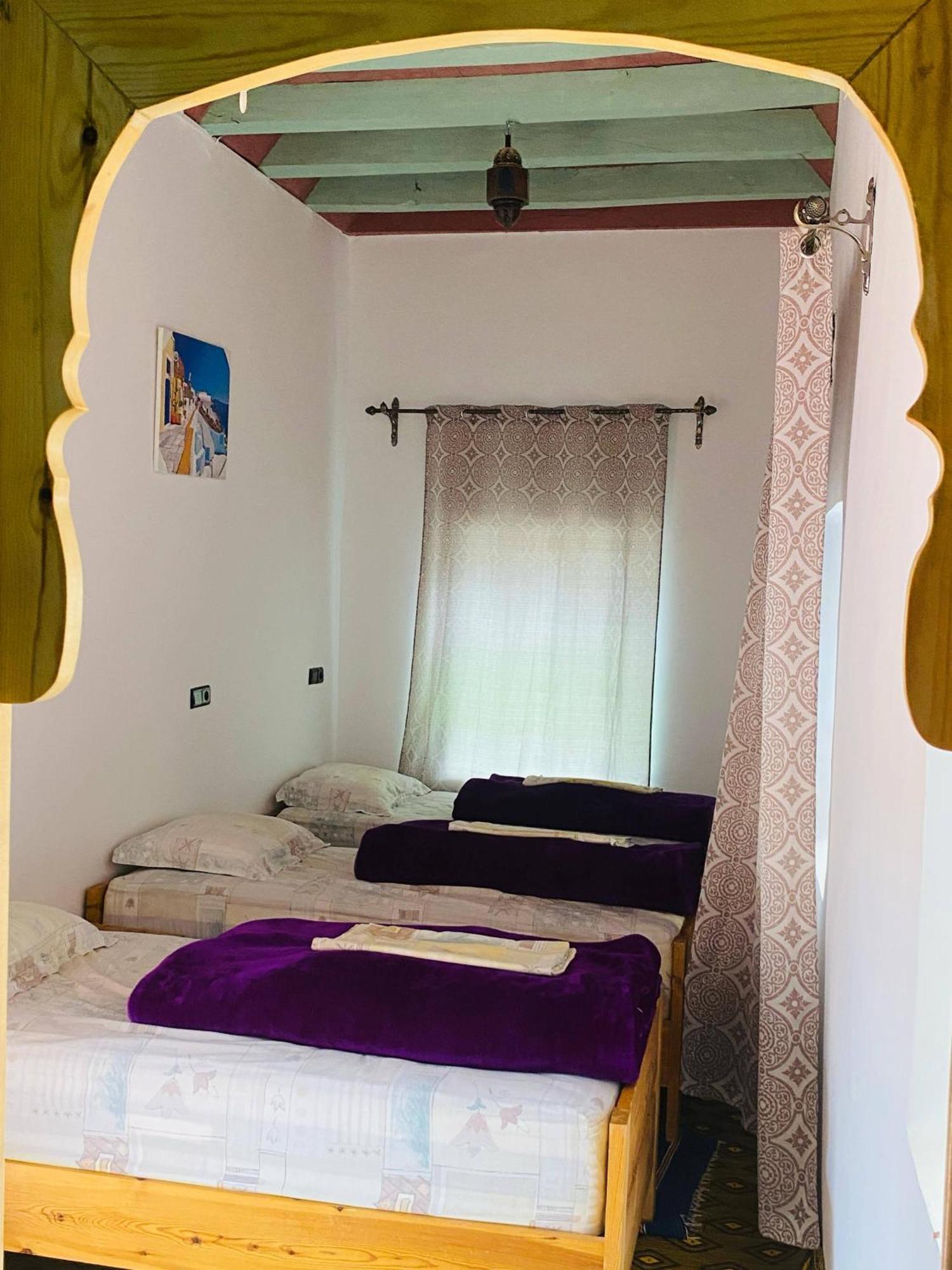 Kasbah Ait Bouguemez Hotel Agouti Exterior photo