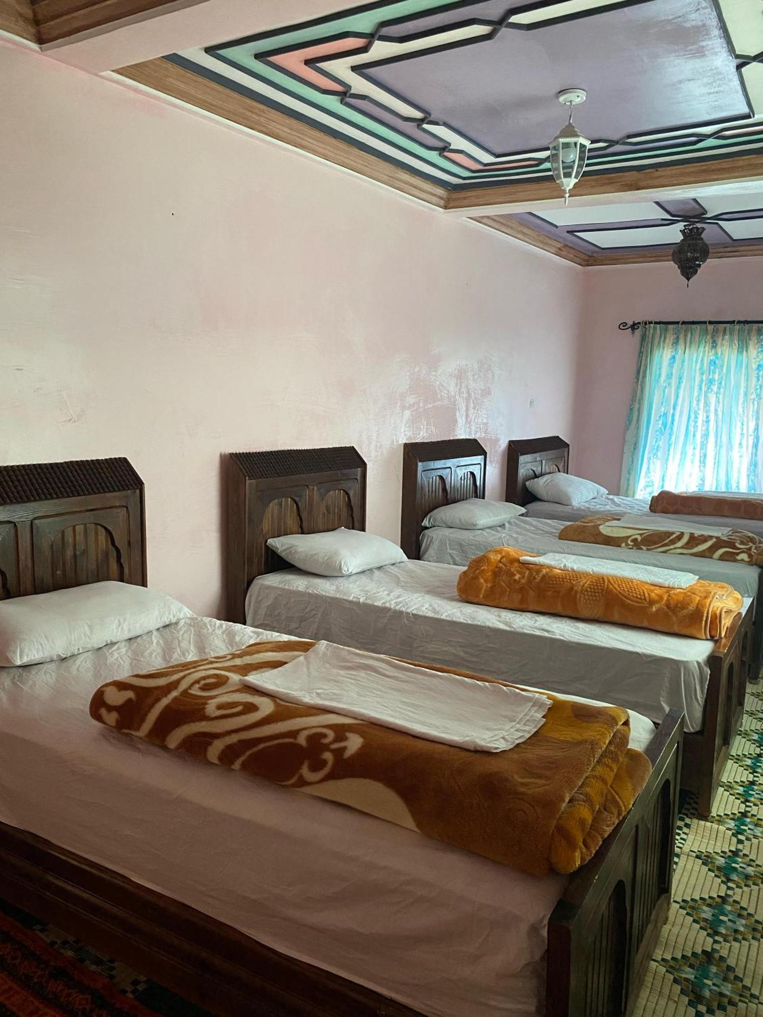 Kasbah Ait Bouguemez Hotel Agouti Exterior photo