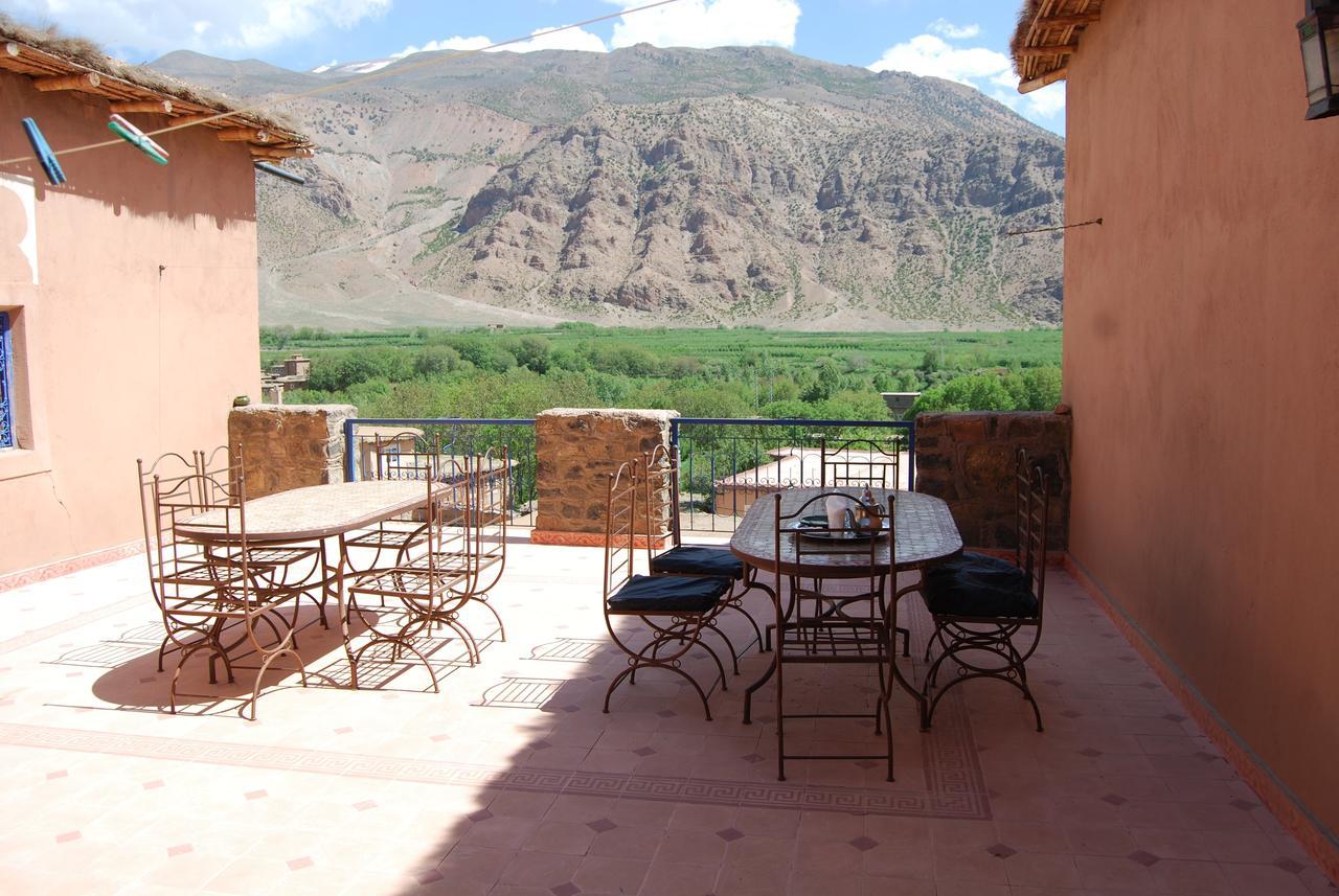 Kasbah Ait Bouguemez Hotel Agouti Exterior photo