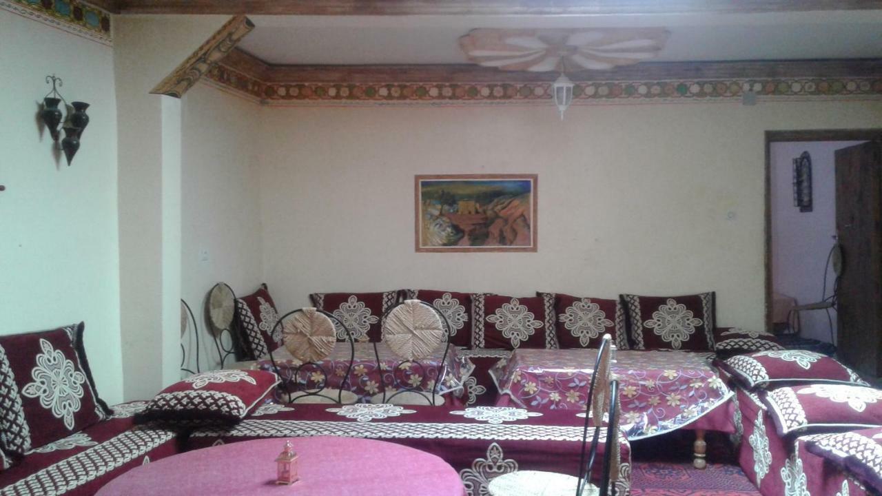 Kasbah Ait Bouguemez Hotel Agouti Exterior photo